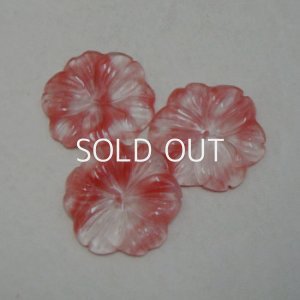 画像2: 29mm faux Strawberry Quartz flower