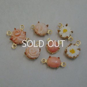 画像4: 22mm carved bone Rose cabochon