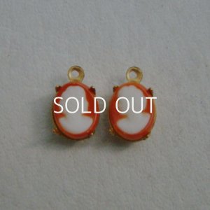 画像2: 1 pair 10x8 "Coral/ Ivory" cameo L&R