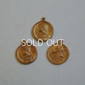 画像1: 14.5x17 old medal pendant charm