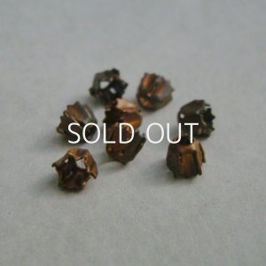 画像1: 2pcs aged brass tiny flower