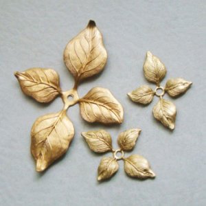 画像3: brass 4-leaves finding "L"