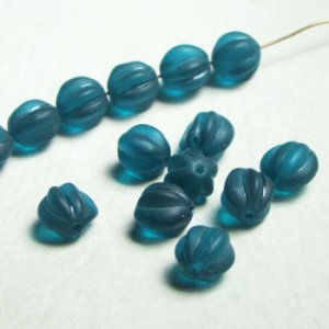 画像1: 10mm "Frost Green" melon beads