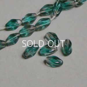 画像1: 11x6 "Gray/Emerald" twisted oval  beads