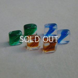 画像2: 9mm square beads "Crystal/ Emerald givre"