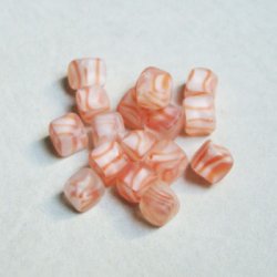画像2: 2pcs 6~6.5mm frosted coral stripe cube beads