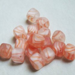画像3: 2pcs 6~6.5mm frosted coral stripe cube beads