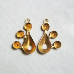 画像1: 1 pair 13x7.8 tear/ 20SS multi setting charm L&R