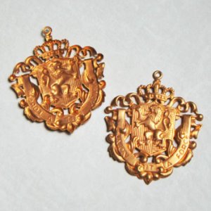 画像1: 36x43 Lion & Crown crest pendant