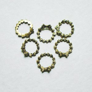 画像1: 2pcs AGP 11mm wreath stamping