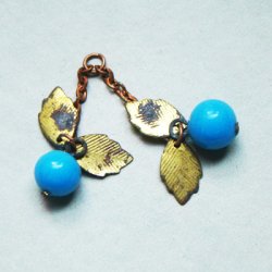 画像2: Turquoise beads & aged leaf charm
