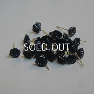 画像1: 7~8mm glass flower pin "Black"