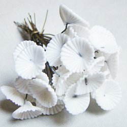 画像2: jaggy flower on wire "White "