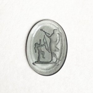 画像2: 25x18 OV Gray "Cherub with Goddess" intaglio