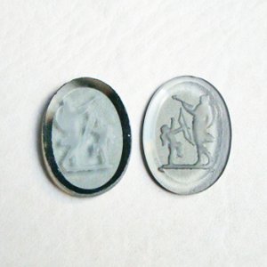 画像1: 25x18 OV Gray "Cherub with Goddess" intaglio