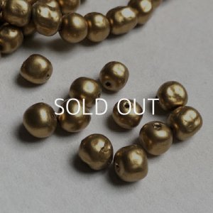 画像2: 2pcs 8mm "Gold" baroque pearl