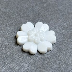 画像2: 21.5mm White flower cabochon