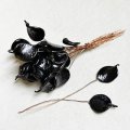 Black Leaf glass on wire pin
