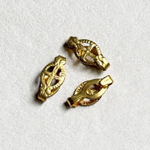 画像2: 2pcs brass cross filigree connector