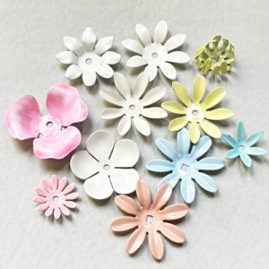 画像2: 24mm White 8-petal enameled flower