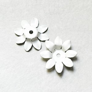 画像1: 24mm White 8-petal enameled flower