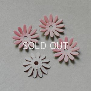 画像1: 16mm Neon Pink 12-petal enameled flower