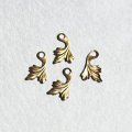 4pcs 14x9 acanthus leaf charm