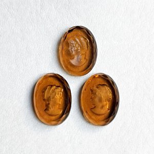 画像1: １pair 18x13 Topaz intaglio cameo