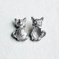 cast metal Cat pin finding