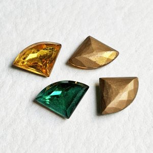 画像1: CZECH 18x13 Fan rhinestone