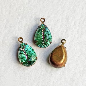 VS=25135 "Vitrail Green"