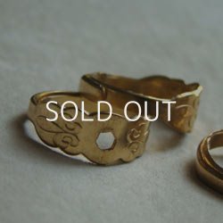 画像2: brass Fleur De Lis ring base