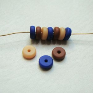 画像2: 2pcs 8x3 matte glass rondelle "Brown"