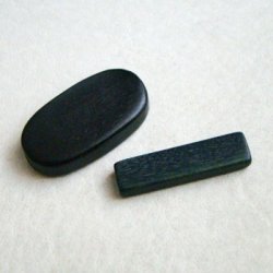 画像2: 31×15.5 oval Ebony Black wood beads