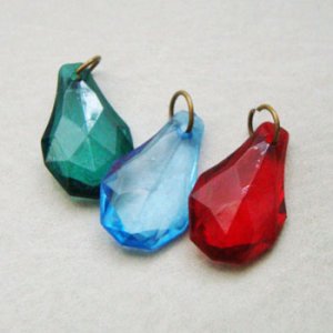画像2: "Red" 25×15 Plastic Faceted Drop Charm