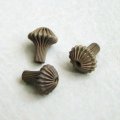 aged brass 14x11 mushroom drop