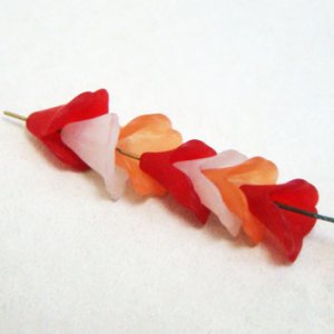 画像2: 4pcs 10mm acrylic trumpet flower "Deep Red"