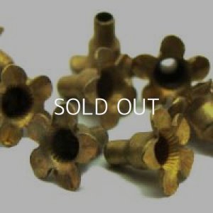 画像2: 10pcs M.Haskell brass petite flower