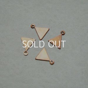 画像1: 2pcs C.C.S triangle 1R tag charm
