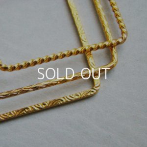 画像3: brass 32mm SQ textured hoop pierce finding