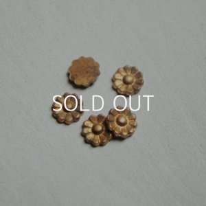 画像1: 4pcs brass tiny Daisy stamping