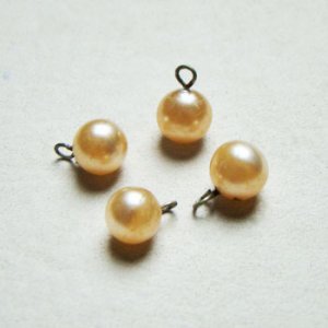 画像1: 2pcs 8mm cream pearl wire drop