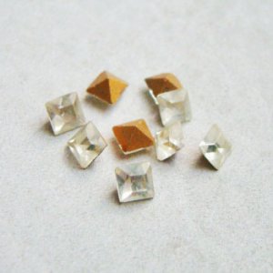 画像1: 10pcs 4mm square "Crystal"