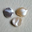 画像2: 12mm lucite twisted coin "Ivory" (2)