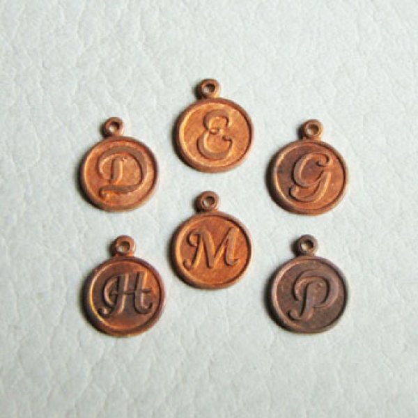 画像1: 10mm copper Initial charm (1)