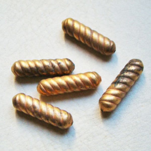 画像1: 28×8 brass spiral long beads (1)