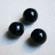 画像1: 16mm black 1/4 drilled beads (1)