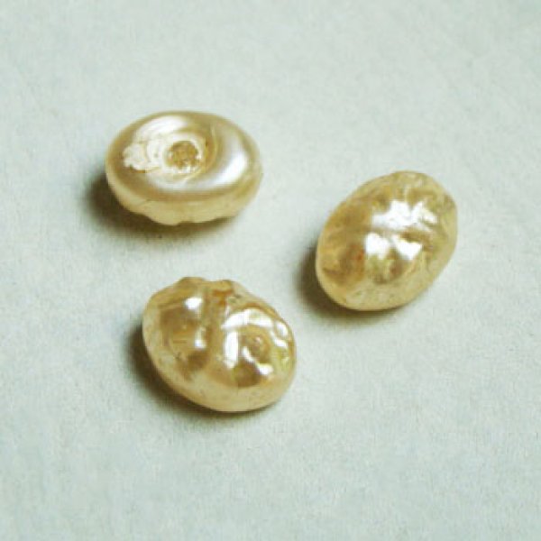 画像1: 14x10 OV ecru dimple pearl cabochon (1)