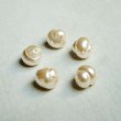 画像1: 5pcs 8mm1/2 drilled swirl pearl (1)