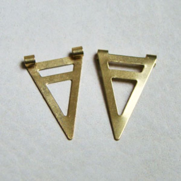 画像1: 2pcs 17x27 cut out Triangle connector (1)